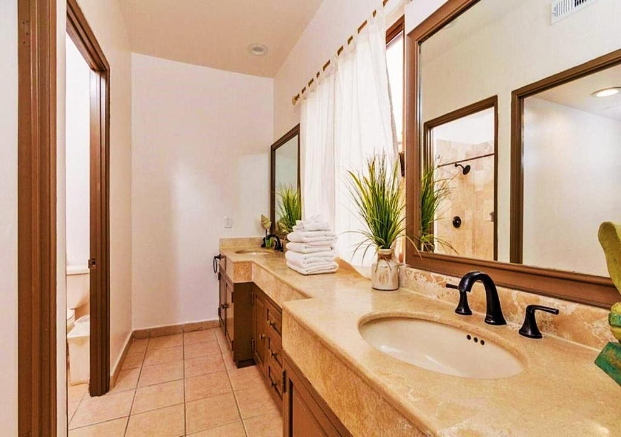 Right On The Beach! Rocky Point Condo Rental - 2 Bedroom Penthouse Beachfront Exteriör bild