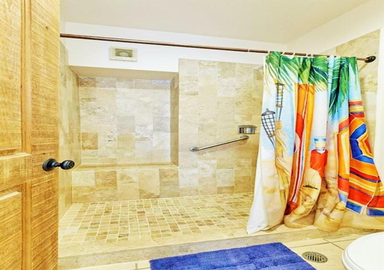 Right On The Beach! Rocky Point Condo Rental - 2 Bedroom Penthouse Beachfront Exteriör bild
